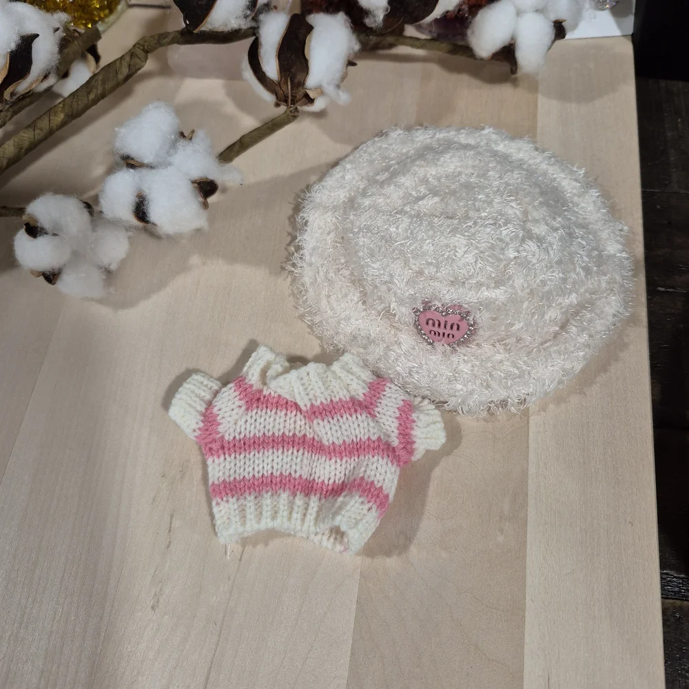 🩷🤍NEW🩷🤍 ADORABLE!! PINK AND CREAM LABUBU 2PC Set With Hat and Sweater ONLY